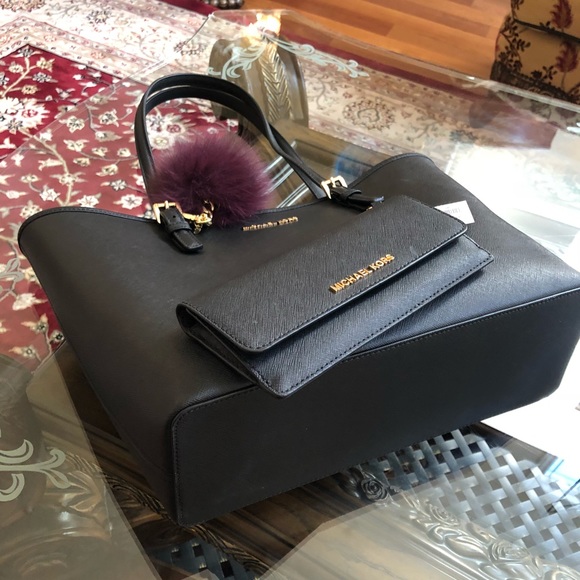 3pcs Michael Kors carry all tote&wallet&pom Pom - Picture 7 of 8